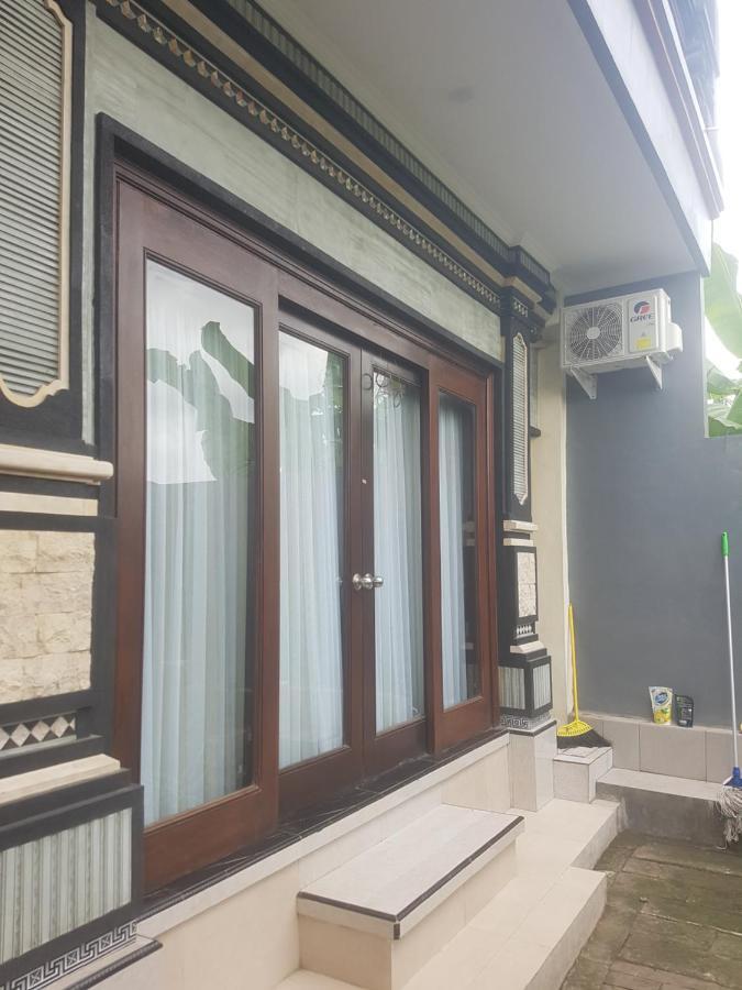 Yogi Homestay Canggu Εξωτερικό φωτογραφία