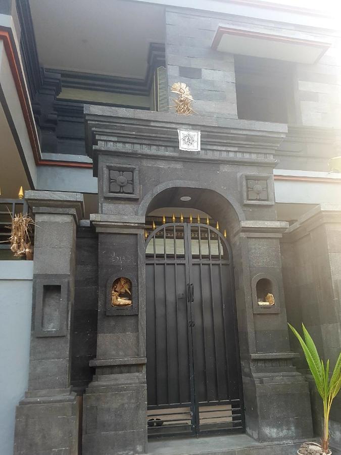 Yogi Homestay Canggu Εξωτερικό φωτογραφία